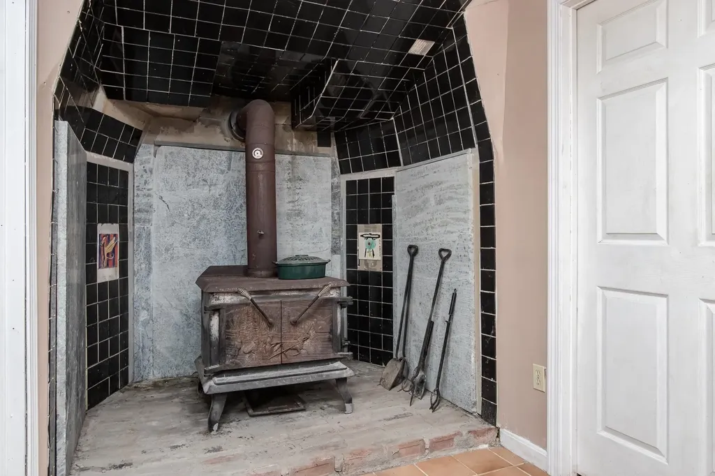 267 Meadow Road New Boston NH 03070
