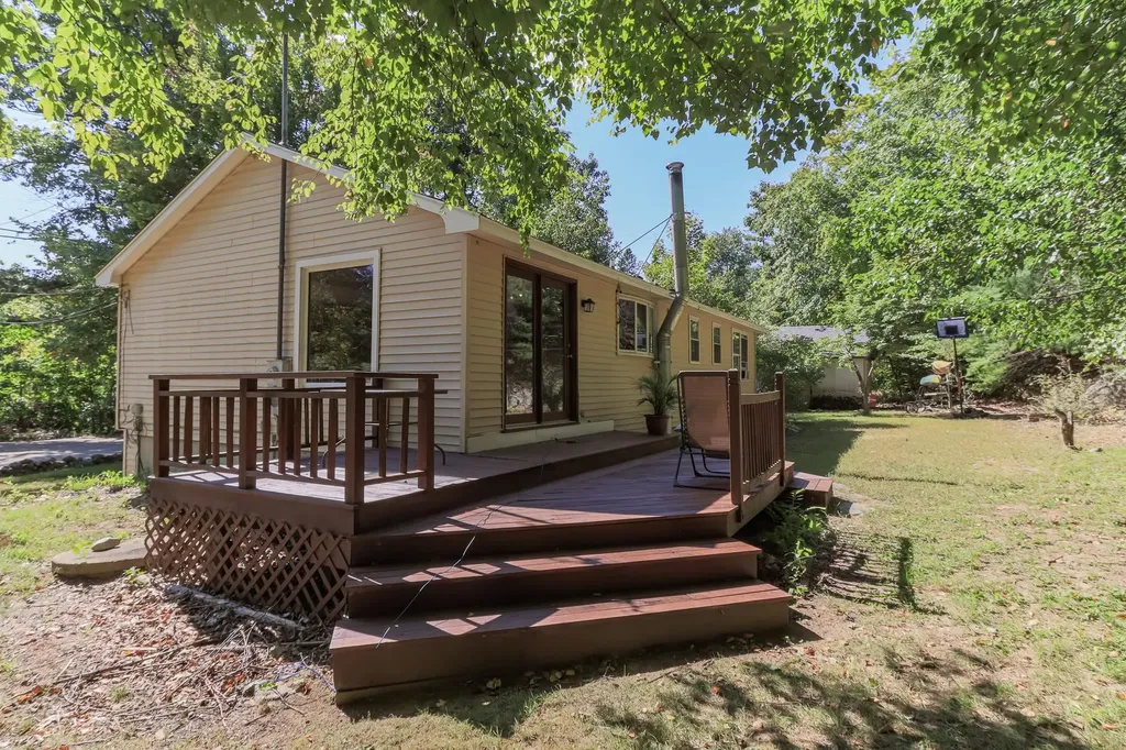 267 Meadow Road New Boston NH 03070