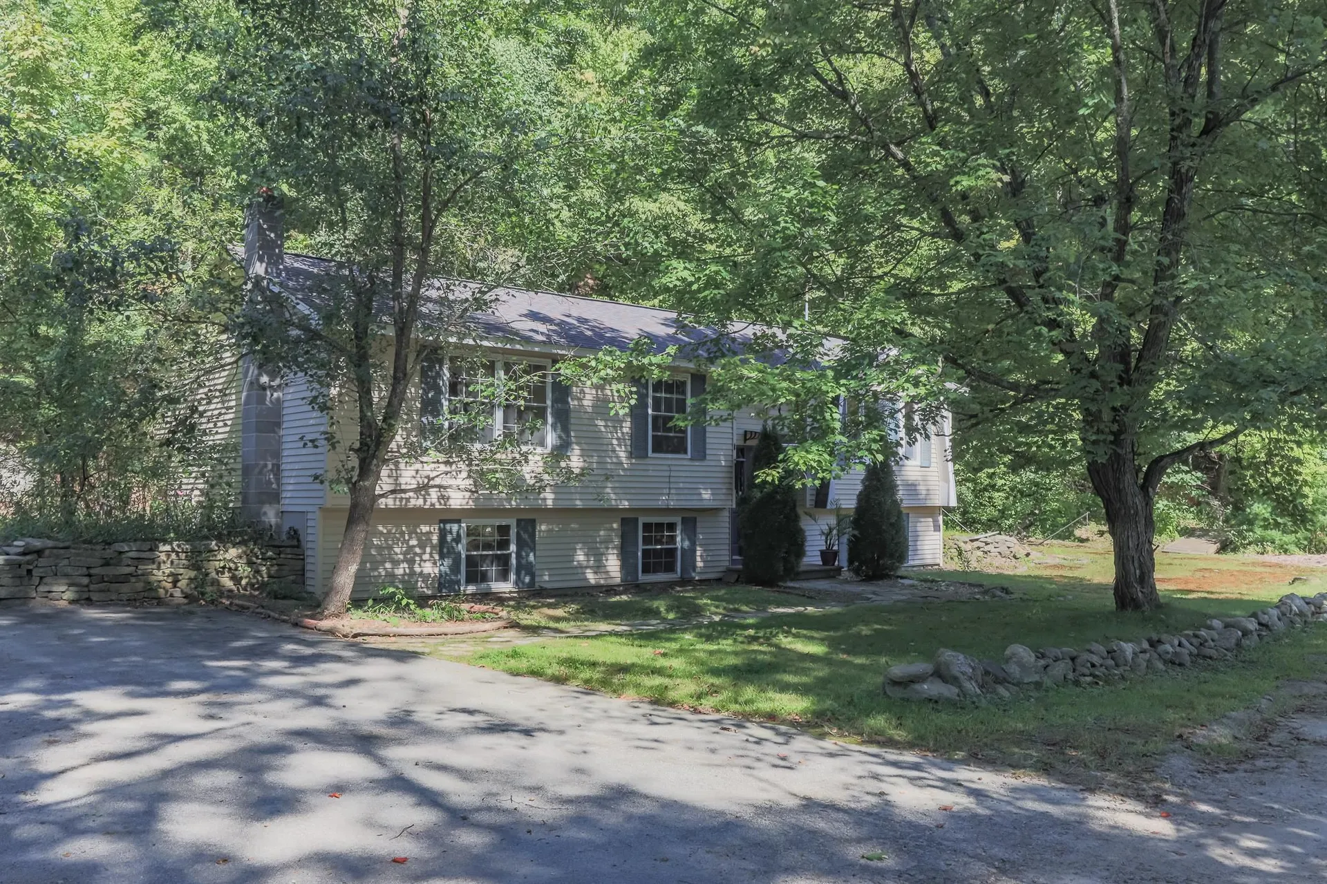 267 Meadow Road New Boston NH 03070