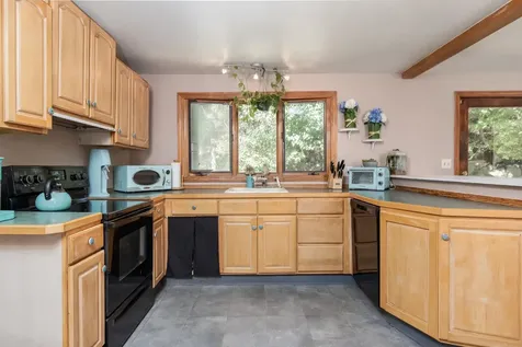 267 Meadow Road New Boston NH 03070