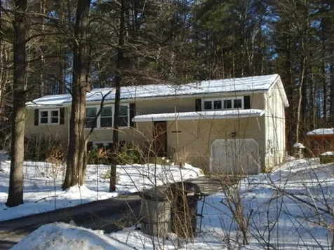 27 Margate Drive Auburn NH 03032