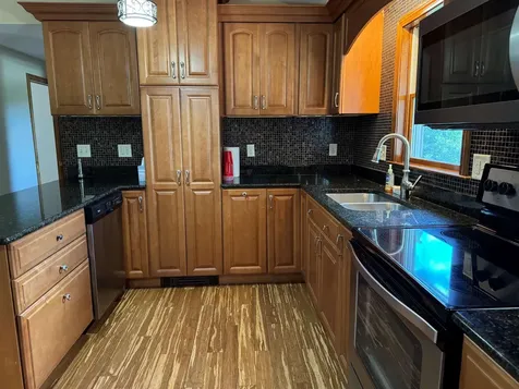 4 Tandy Road Deerfield NH 03037