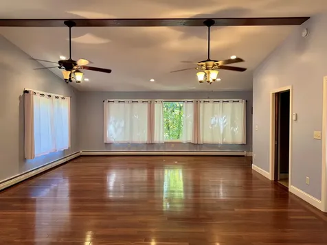 4 Tandy Road Deerfield NH 03037