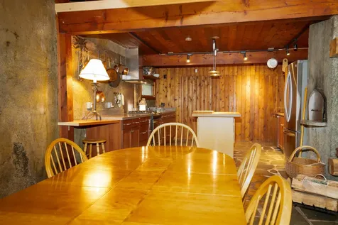 22 Loop Road Winhall VT 05340