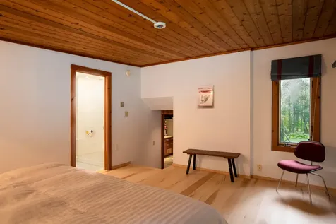 22 Loop Road Winhall VT 05340