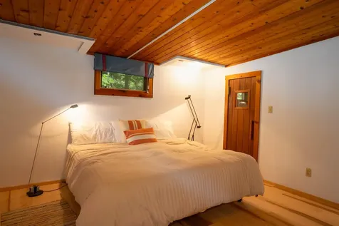 22 Loop Road Winhall VT 05340
