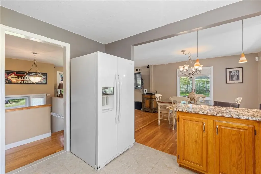 30 S Cross Road Haverhill MA 01835