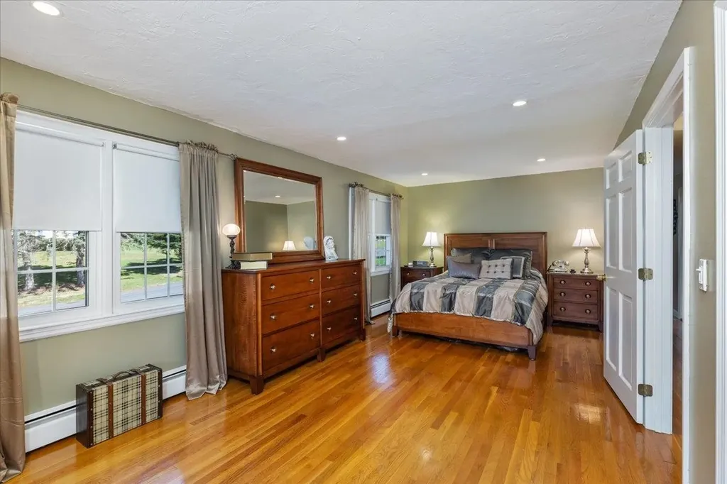 30 S Cross Road Haverhill MA 01835
