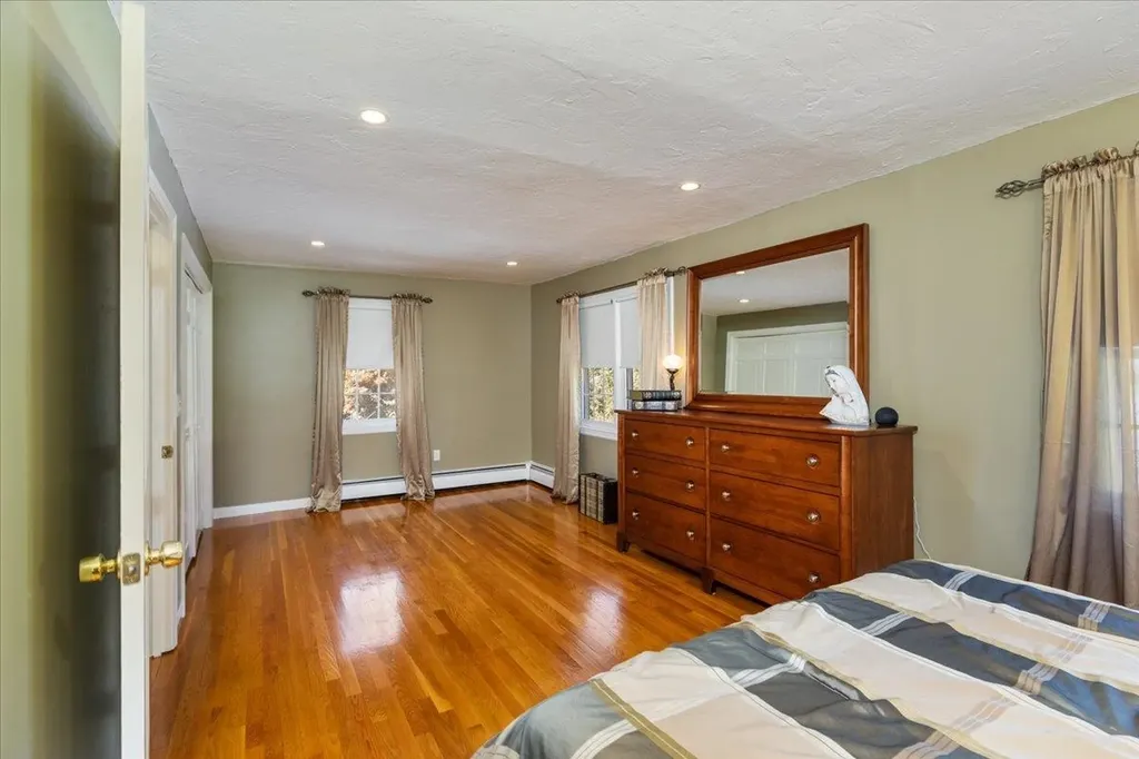 30 S Cross Road Haverhill MA 01835