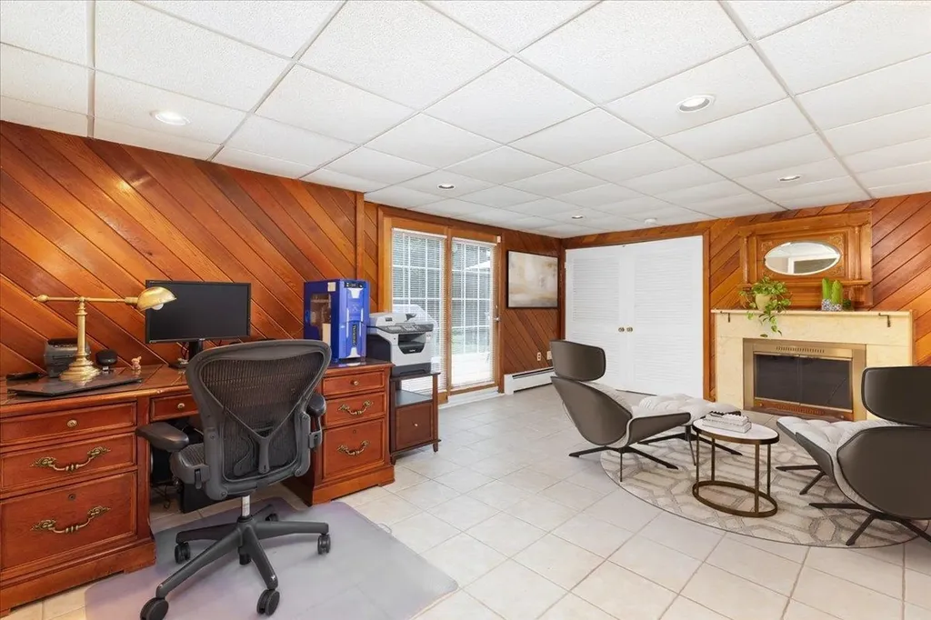 30 S Cross Road Haverhill MA 01835