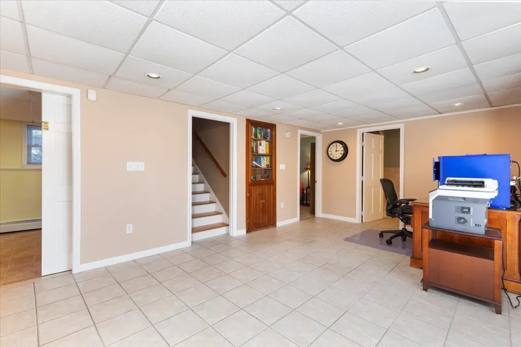 30 S Cross Road Haverhill MA 01835