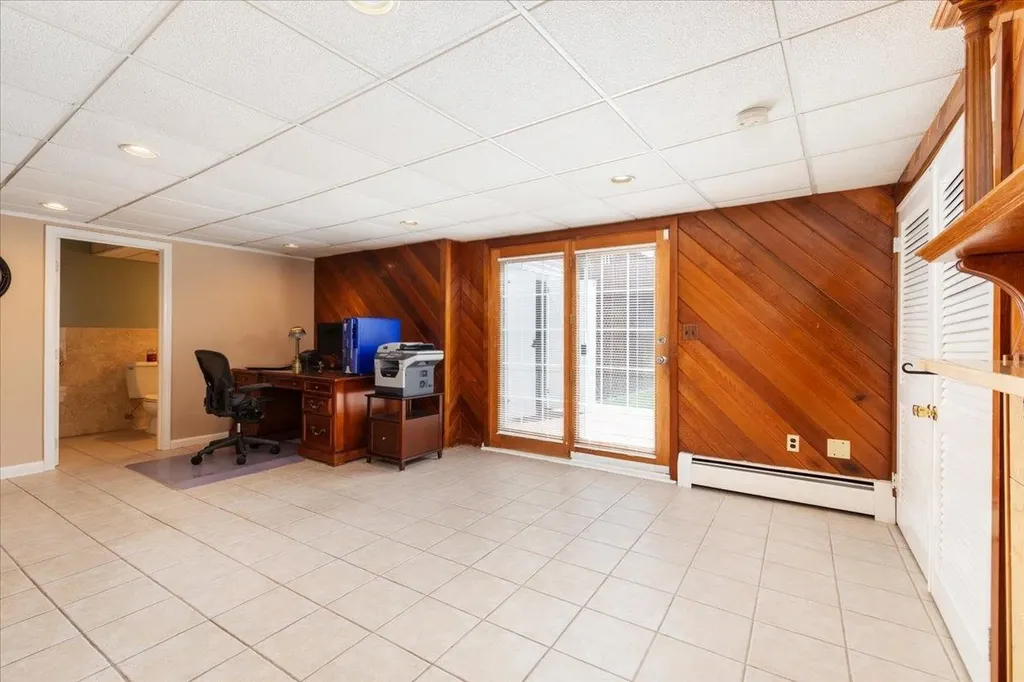 30 S Cross Road Haverhill MA 01835