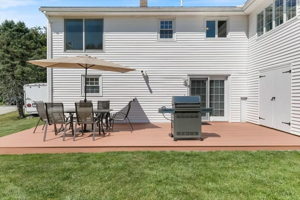 30 S Cross Road Haverhill MA 01835