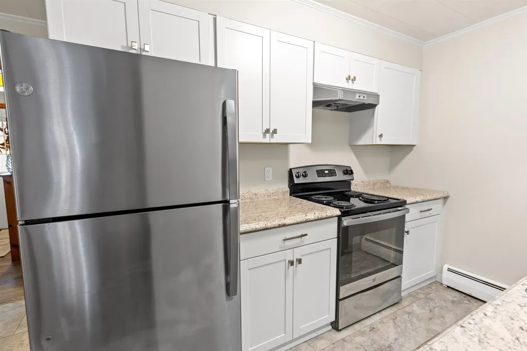 11 Maple Street Plymouth NH 03264