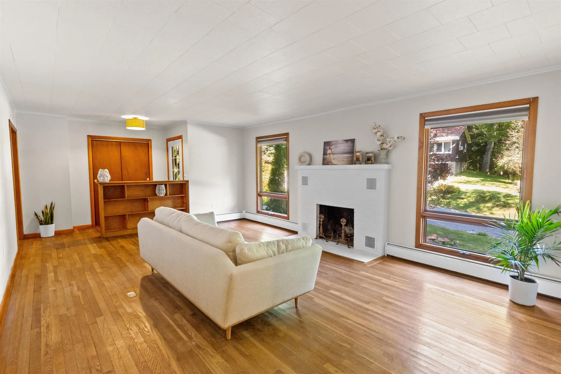 11 Maple Street Plymouth NH 03264