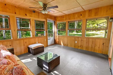 11 Maple Street Plymouth NH 03264