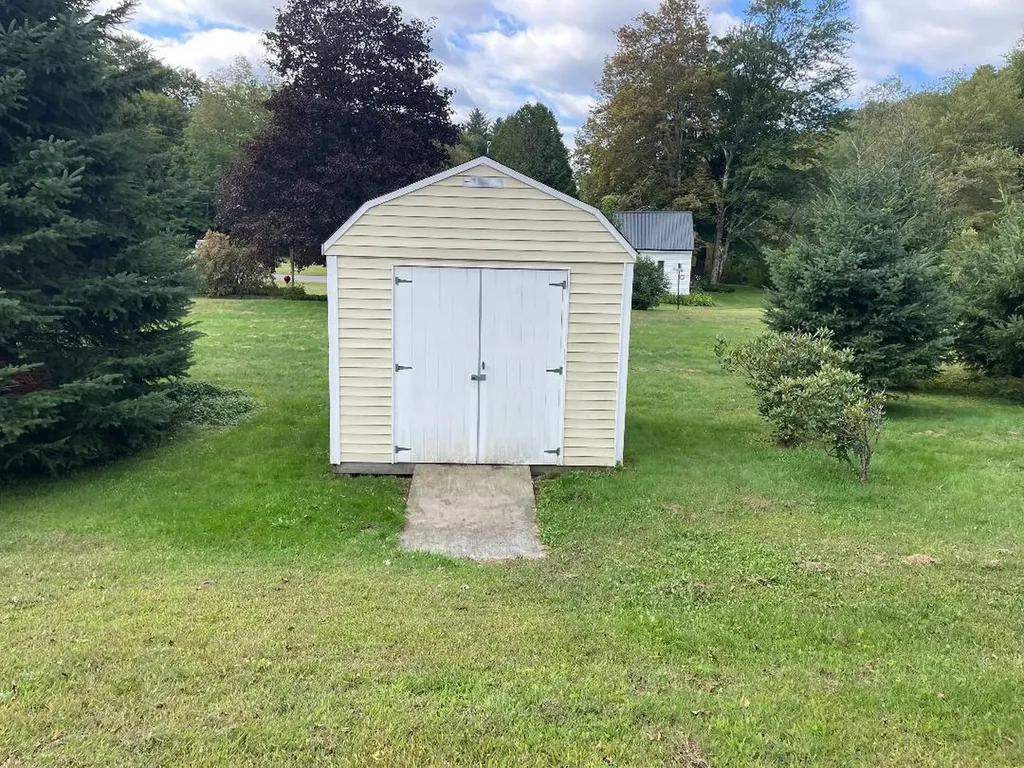 146 Brookside Drive Stamford VT 05352