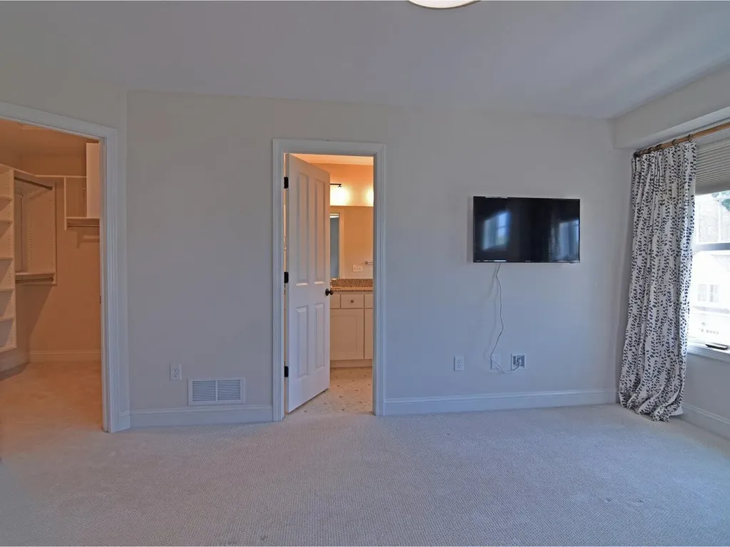 304 O'brien Farm Road South Burlington VT 05403