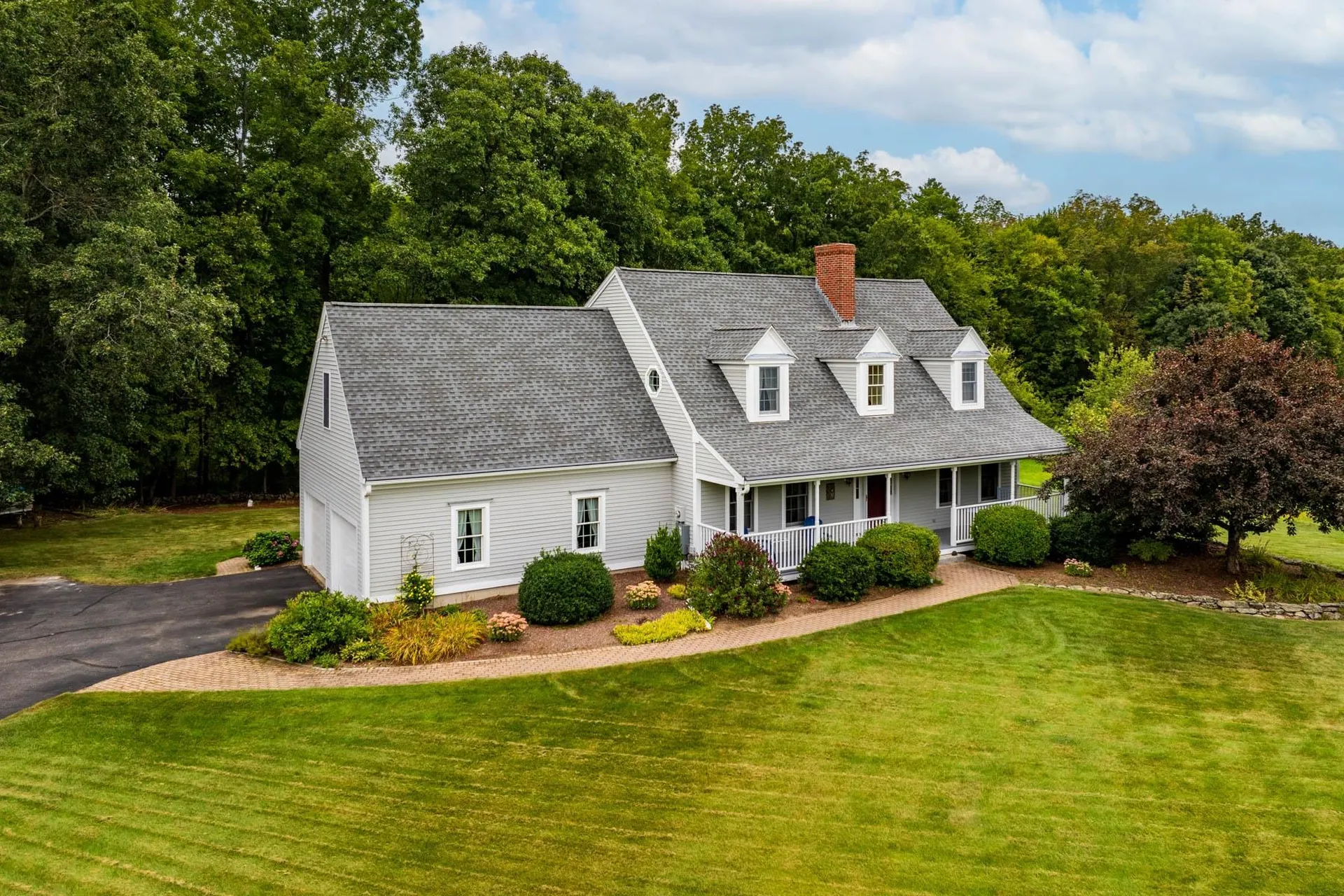 12 Sackett Road Lee NH 03861