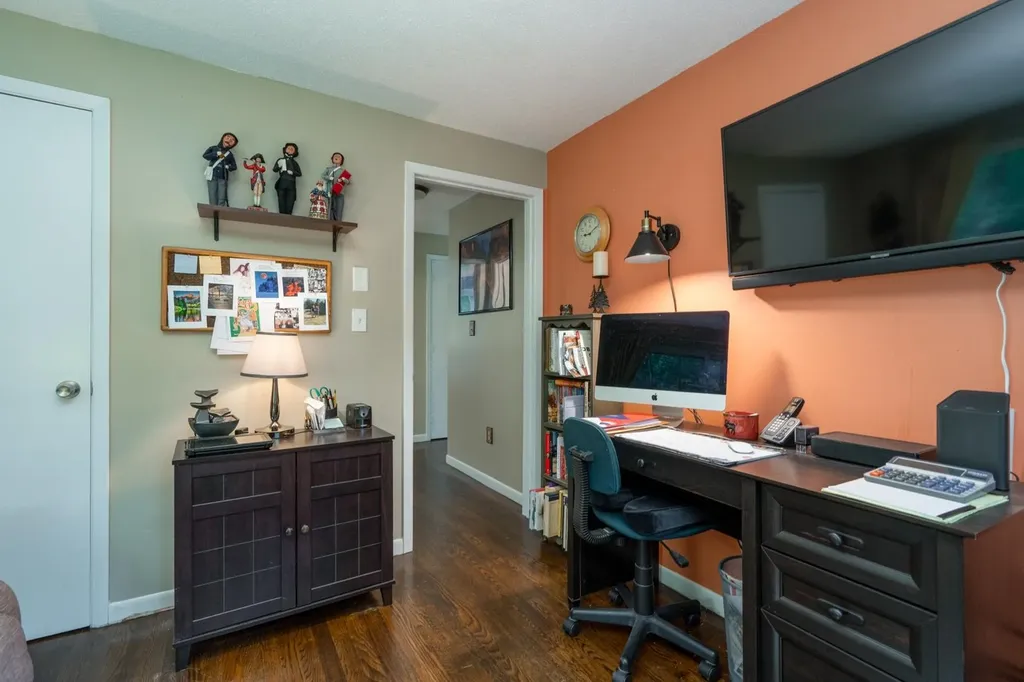 6 Temple Drive Litchfield NH 03052