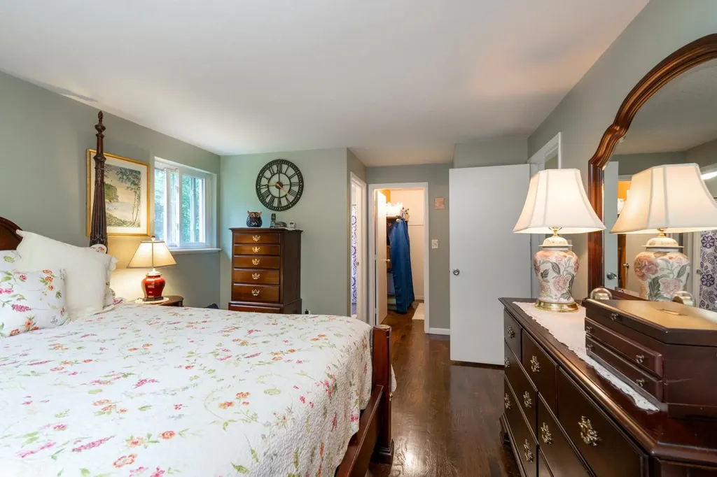 6 Temple Drive Litchfield NH 03052