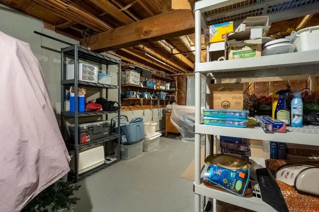 6 Temple Drive Litchfield NH 03052