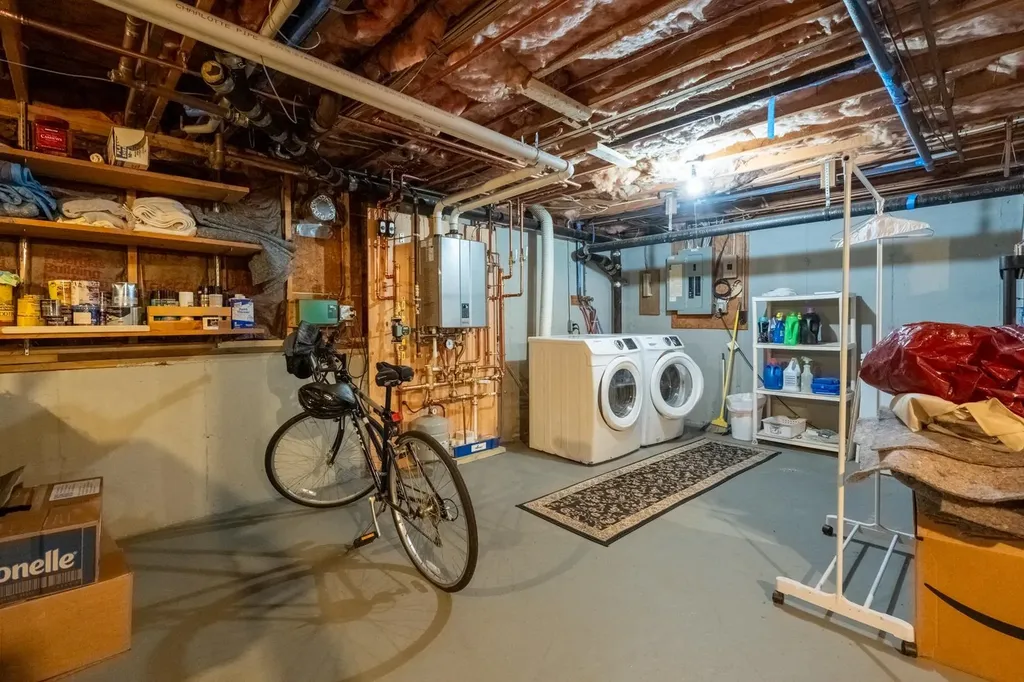 6 Temple Drive Litchfield NH 03052