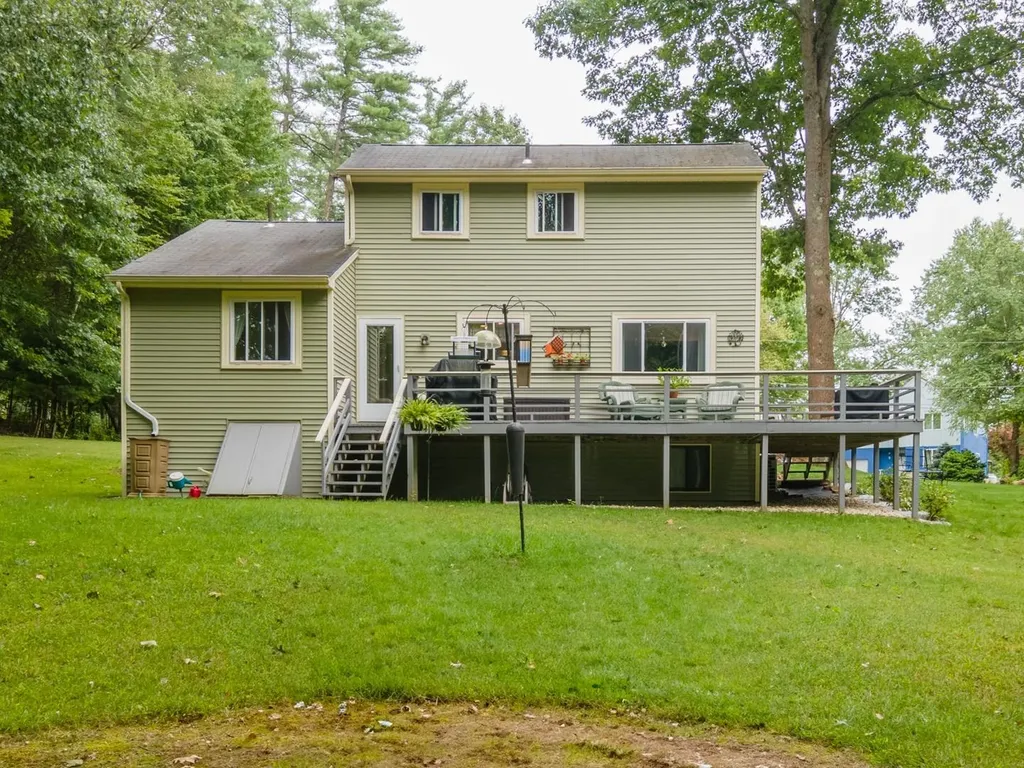 6 Temple Drive Litchfield NH 03052