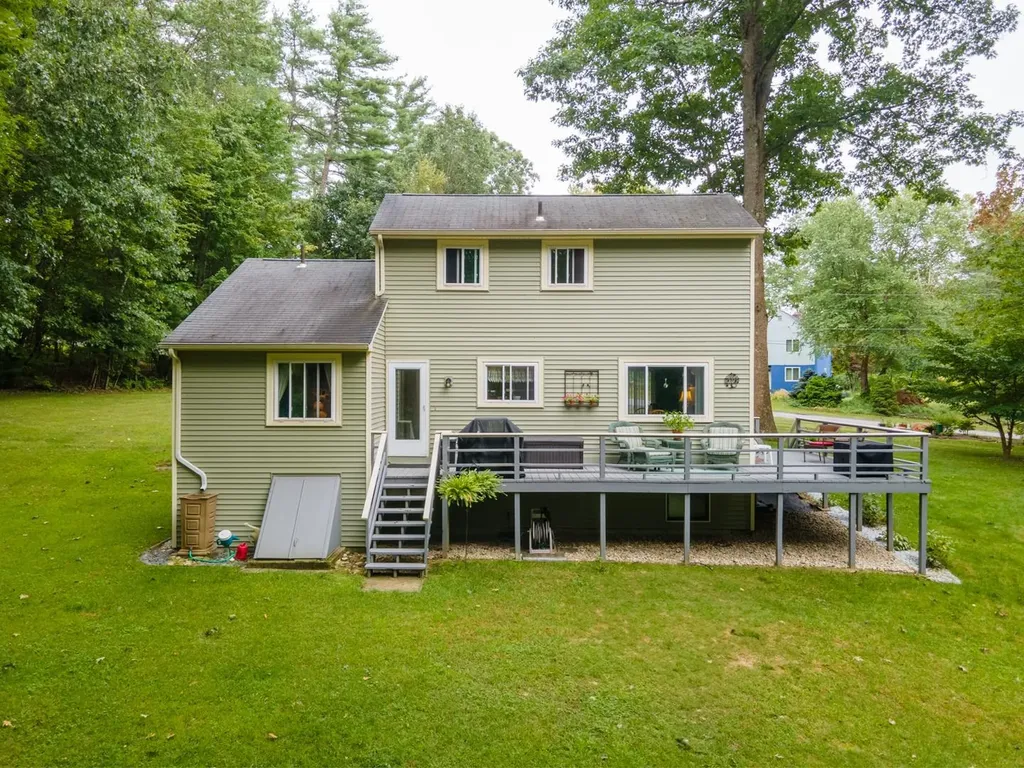 6 Temple Drive Litchfield NH 03052