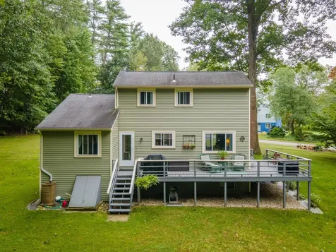 6 Temple Drive Litchfield NH 03052