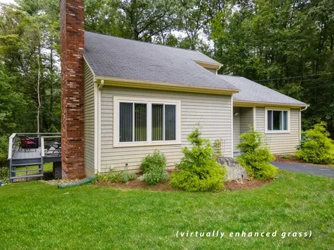 6 Temple Drive Litchfield NH 03052