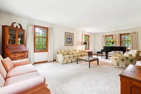 33 Rayton Road Hanover NH 03755