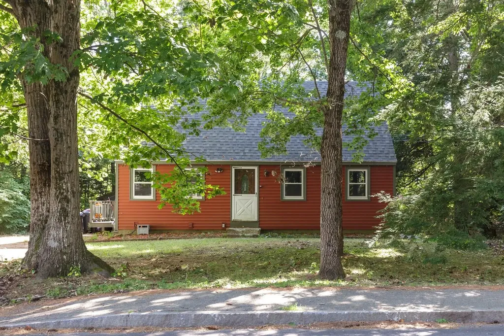 68 Manor Road Concord NH 03303