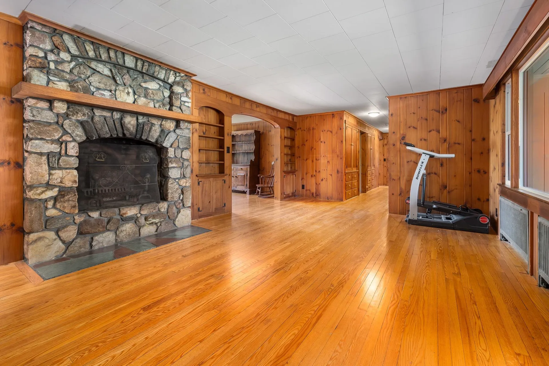 33 West Court Road Sunapee NH 03782