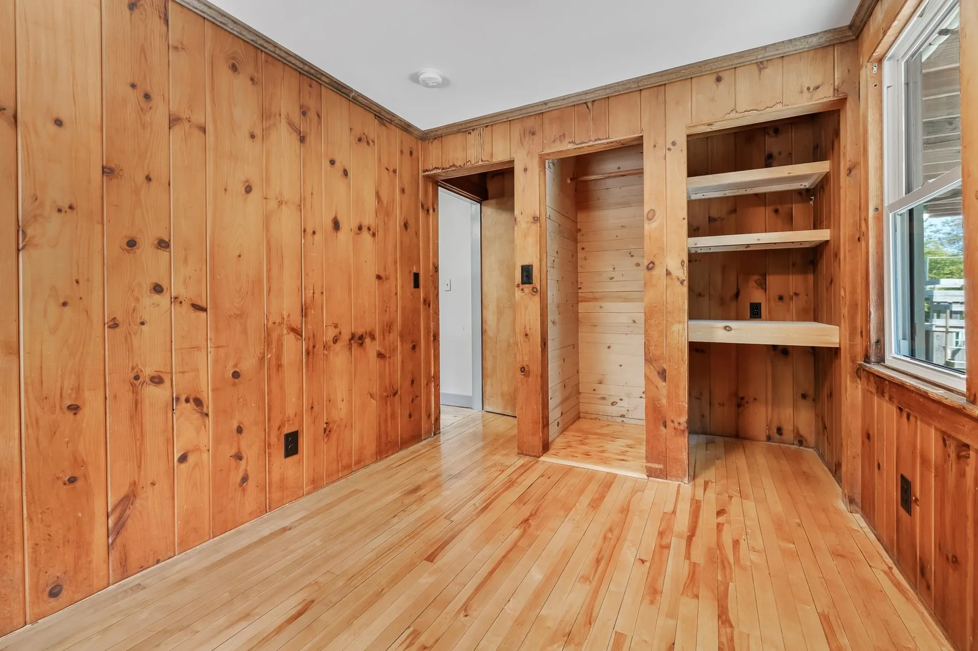 33 West Court Road Sunapee NH 03782