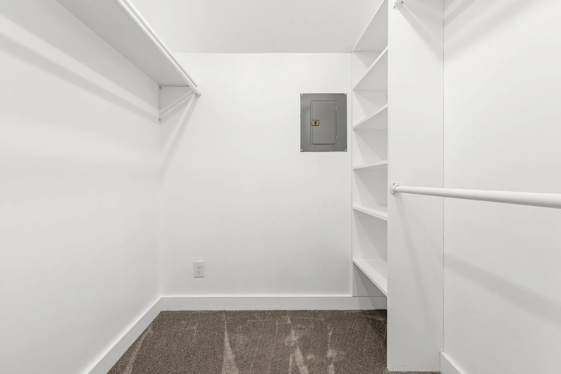 33 West Court Road Sunapee NH 03782