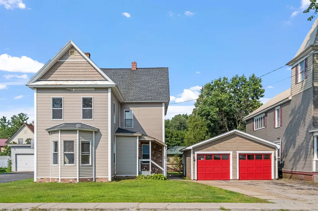 54 State Street Northumberland NH 03582