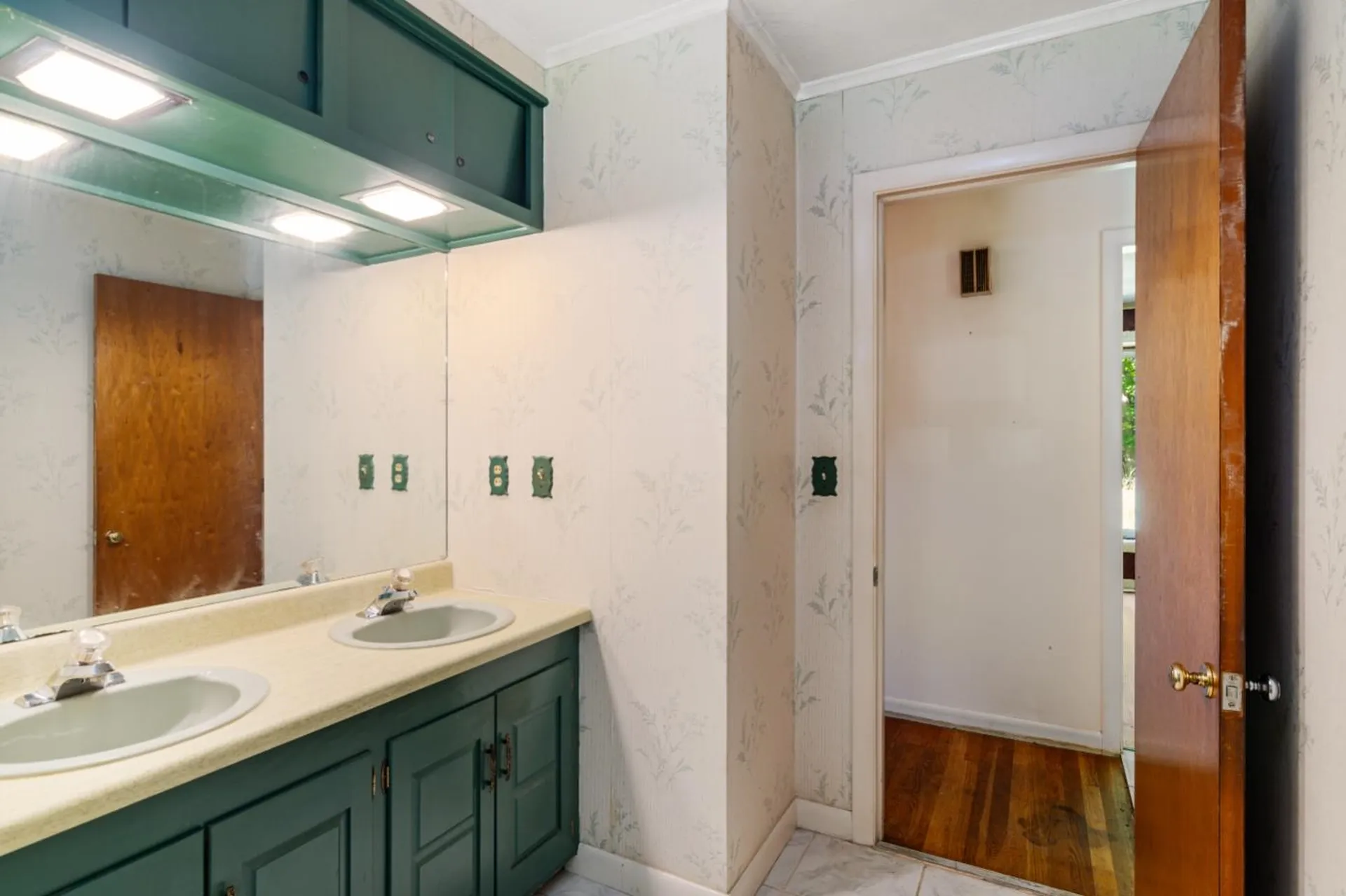 42 Maplewood Avenue Barre City VT 05641