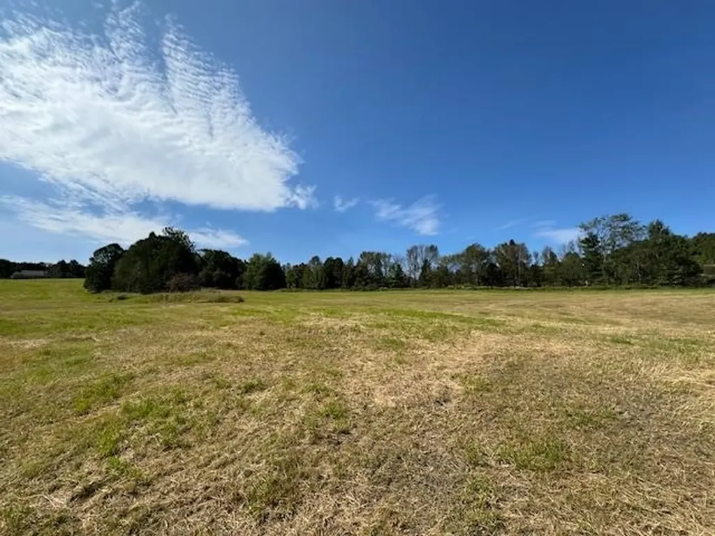 28 Edsall Road Greensboro VT 05841