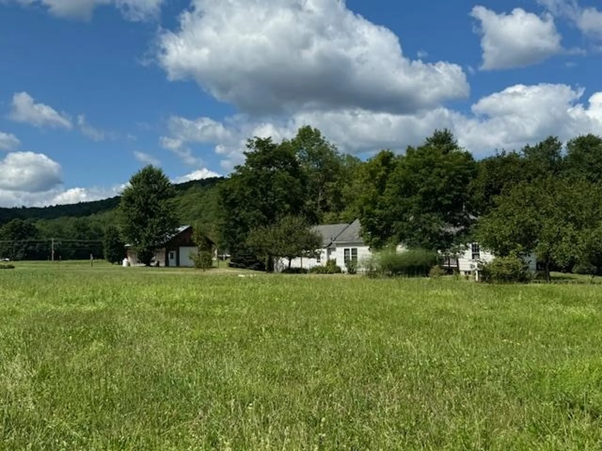 28 Edsall Road Greensboro VT 05841