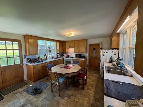 28 Edsall Road Greensboro VT 05841