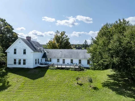 28 Edsall Road Greensboro VT 05841
