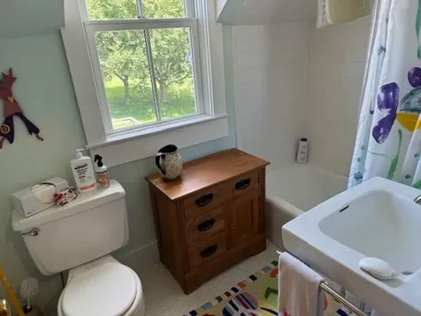 28 Edsall Road Greensboro VT 05841