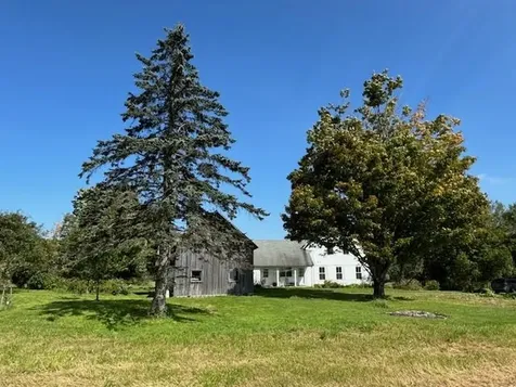 28 Edsall Road Greensboro VT 05841