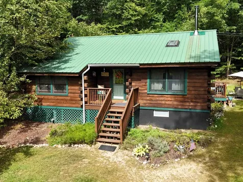 18 Oakwood Road Farmington NH 03835