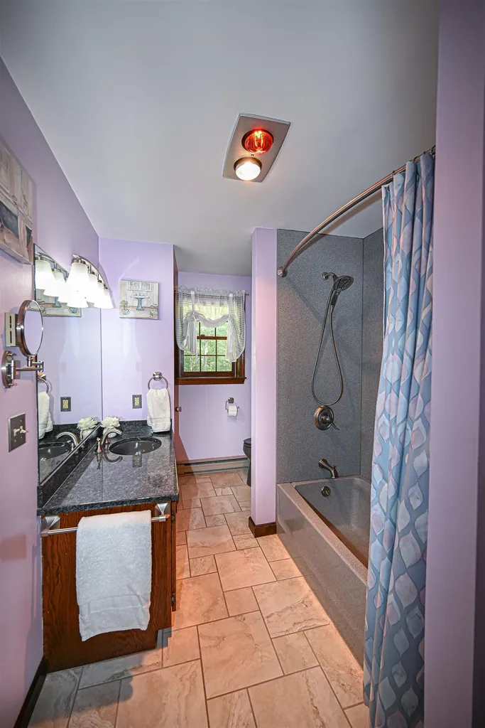 9 Rockforest Drive Hooksett NH 03106