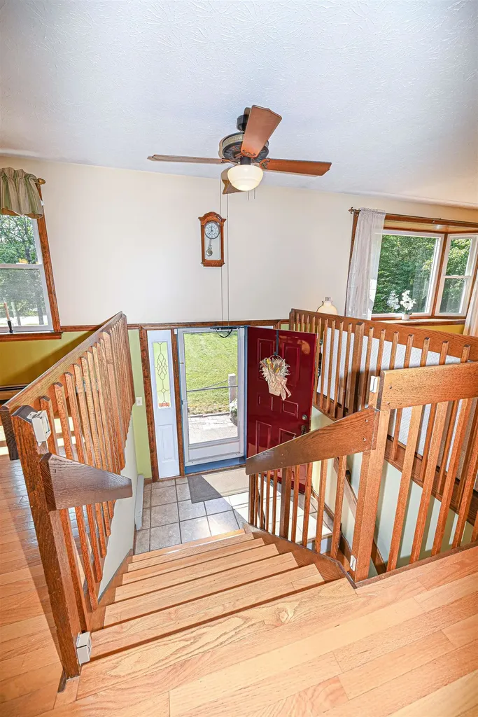 9 Rockforest Drive Hooksett NH 03106