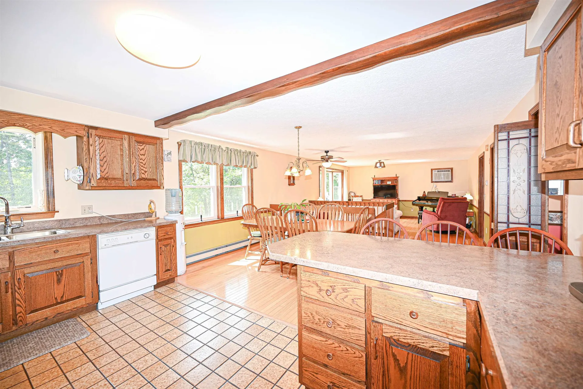 9 Rockforest Drive Hooksett NH 03106
