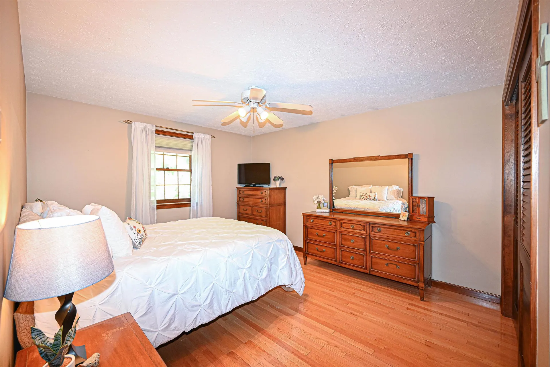 9 Rockforest Drive Hooksett NH 03106