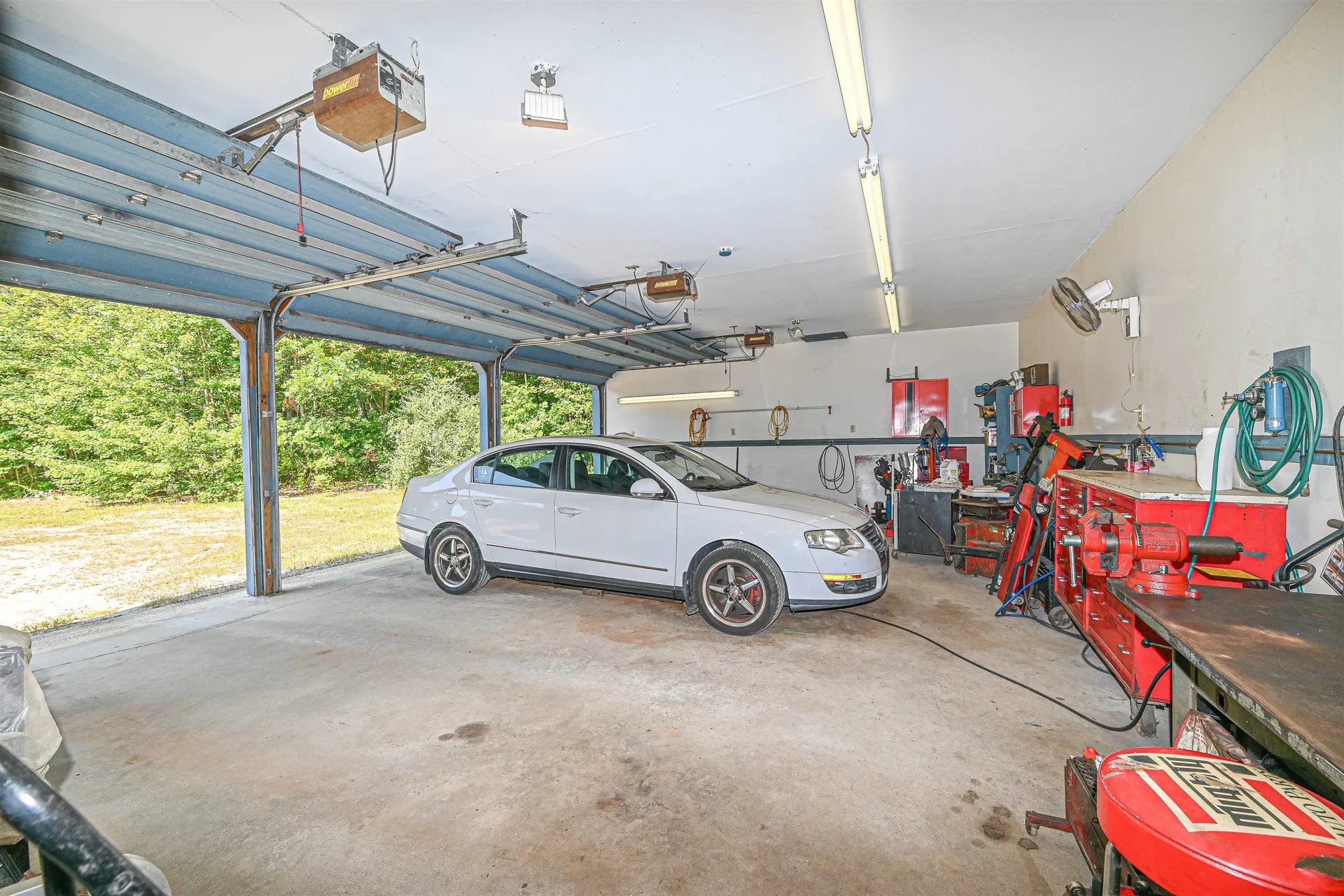 9 Rockforest Drive Hooksett NH 03106